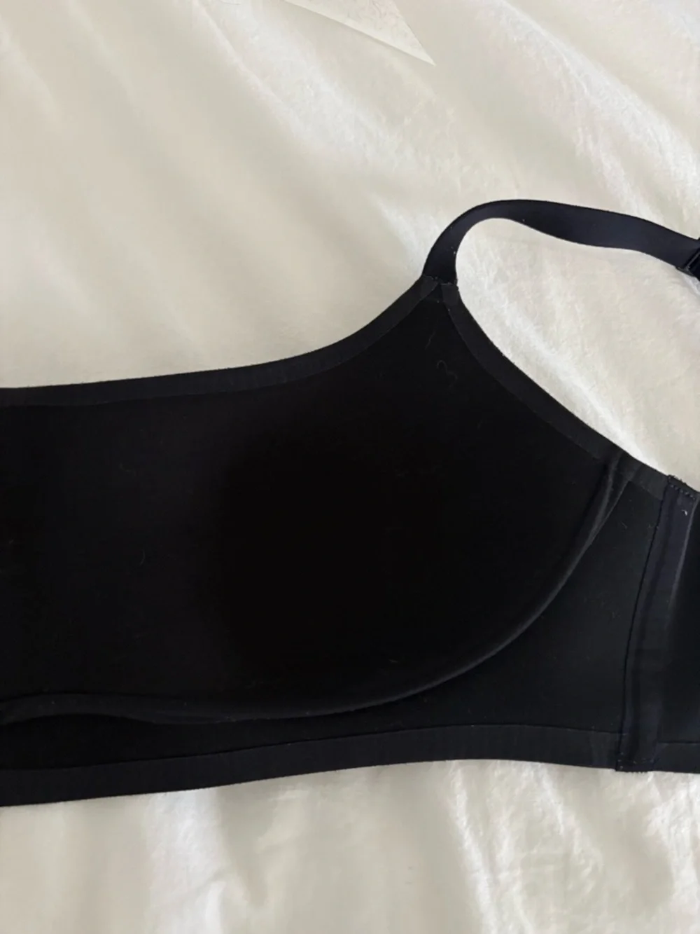 SMOOTHEZ Bra-ish Wireless Bralette - Medium - Picture 12 of 13